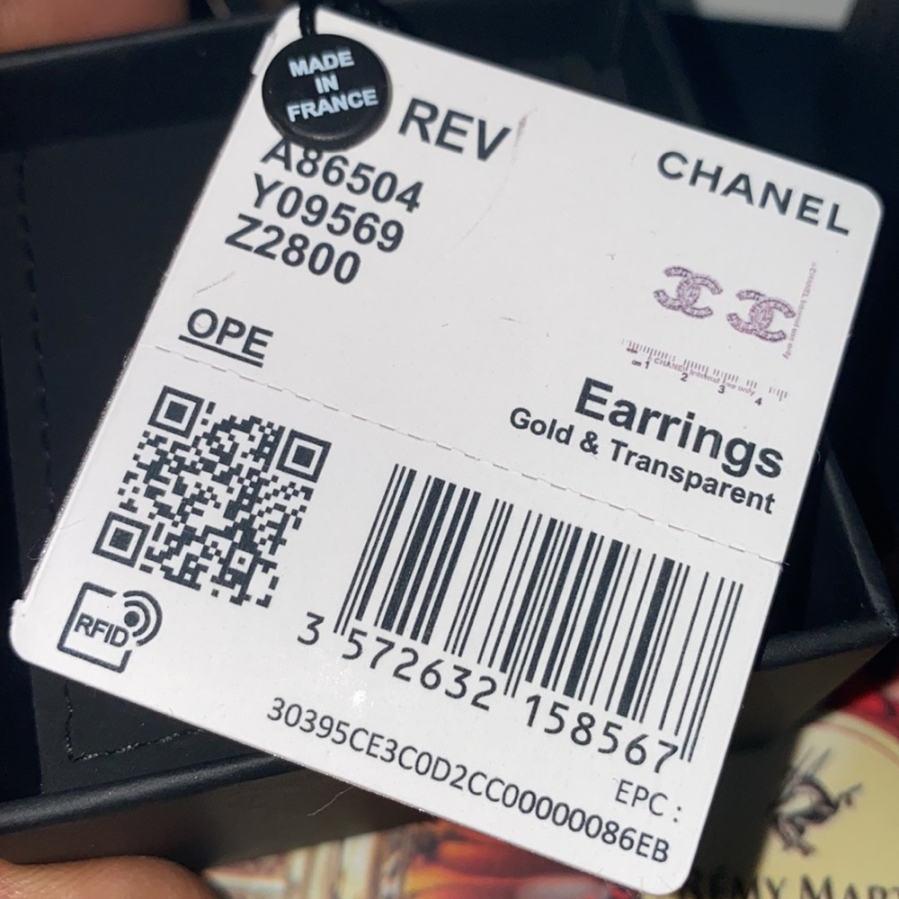 CHANEL Earrings - Picture 4 of 5
